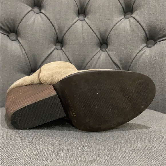 Very volatile suede bootie - Picture 6 of 6